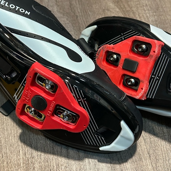 Peloton women Sneakers - Black and White with Red Accents - Picture 10 of 16